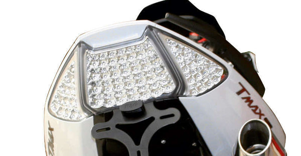 V Časti zadné svetlo s integrovanými ukazovateľmi LED Yamaha T-Max 500 A17-4026