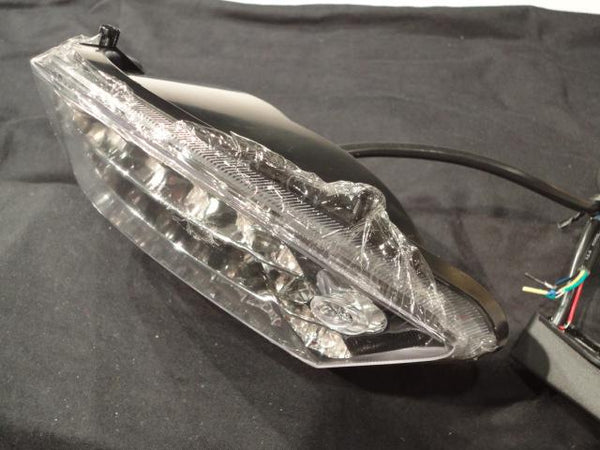 Prístup k pekárne LED Hornet 05-07 INB. Žmurknutie