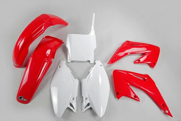 UFO Plastová súprava OEM Farba červená/biela Honda CR125R/250R Hokit102@999